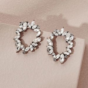 Single pair of Olive + Piper Earrings